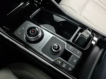 2023 Kia Sorento с пробегом 21 010 км