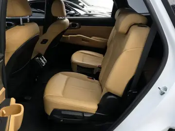 2022 Kia Sorento с пробегом 37 262 км