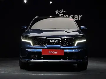 2023 Kia Sorento с пробегом 17 323 км