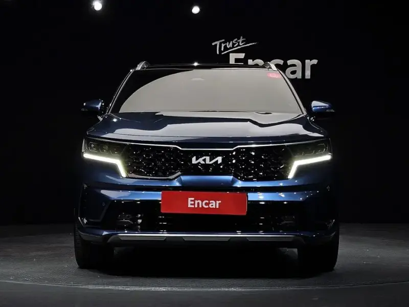 2023 Kia Sorento с пробегом 17 323 км