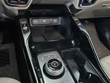 2023 Kia Sorento с пробегом 17 323 км