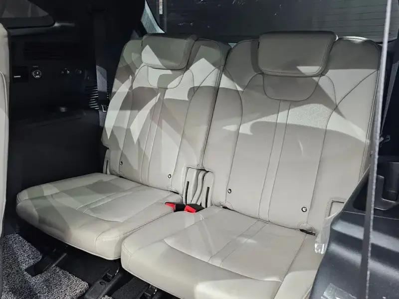 2023 Kia Sorento с пробегом 17 323 км