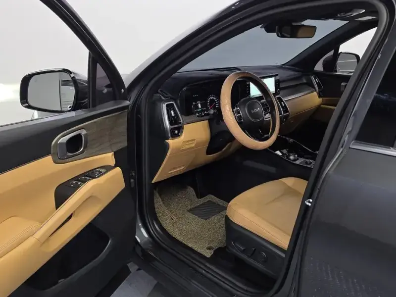 2022 Kia Sorento с пробегом 12 171 км