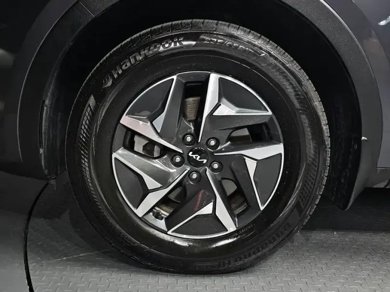 2023 Kia Sorento с пробегом 53 232 км