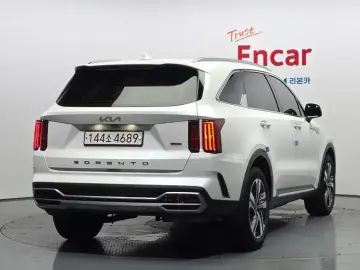 2022 Kia Sorento с пробегом 110 639 км