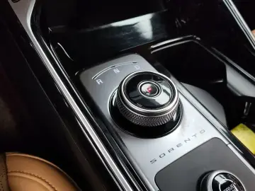 2022 Kia Sorento с пробегом 27 262 км