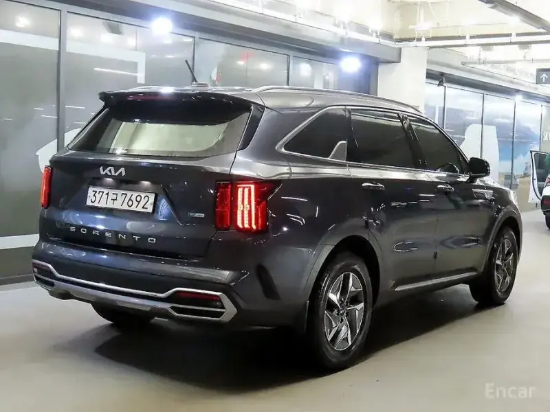 2022 Kia Sorento с пробегом 65 664 км