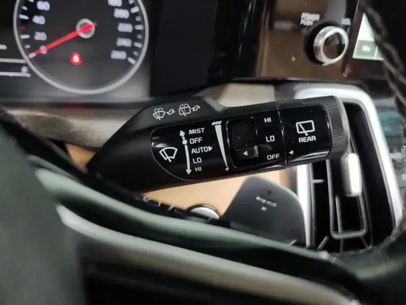 2022 Kia Sorento с пробегом 102 596 км
