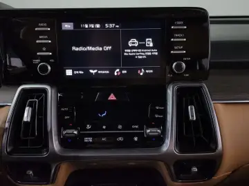 2022 Kia Sorento с пробегом 124 601 км