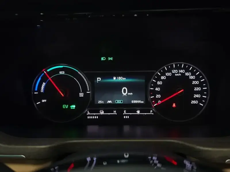 2022 Kia Sorento с пробегом 69 844 км