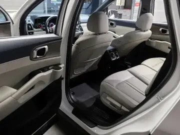 2022 Kia Sorento с пробегом 93 589 км