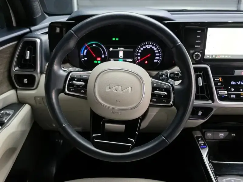 2022 Kia Sorento с пробегом 93 589 км