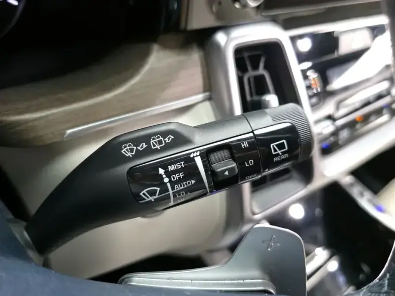 2022 Kia Sorento с пробегом 93 589 км