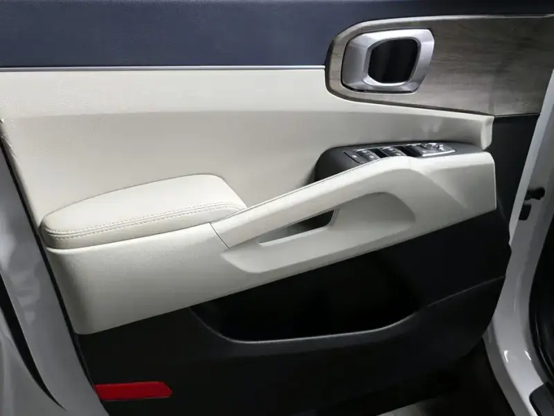 2022 Kia Sorento с пробегом 93 589 км