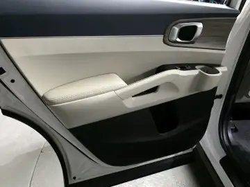 2022 Kia Sorento с пробегом 93 589 км
