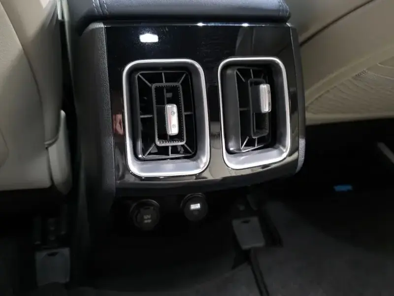 2022 Kia Sorento с пробегом 93 589 км