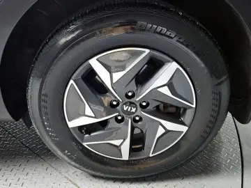 2021 Kia Sorento с пробегом 111 479 км