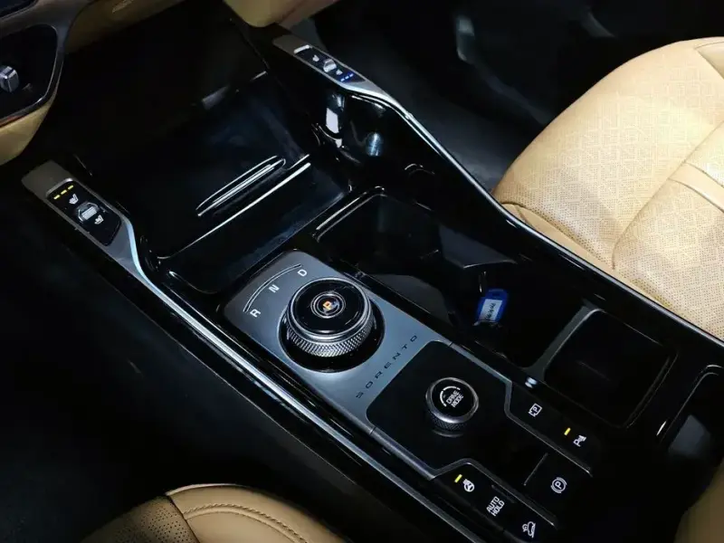 2021 Kia Sorento с пробегом 24 032 км