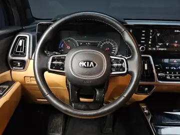 2021 Kia Sorento с пробегом 24 032 км
