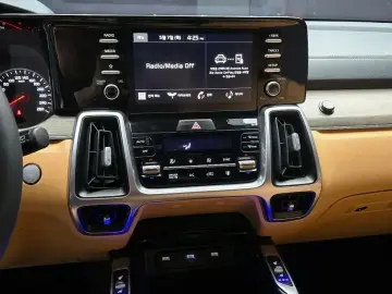 2022 Kia Sorento с пробегом 49 376 км