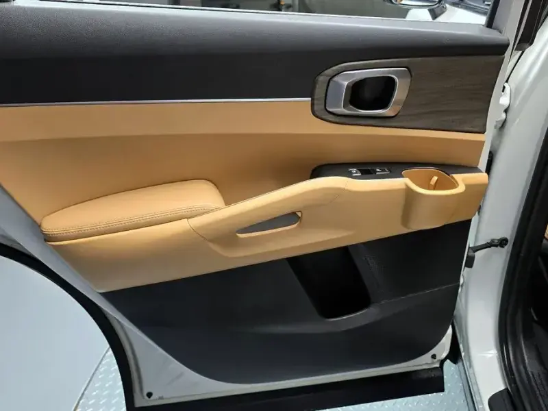 2022 Kia Sorento с пробегом 49 376 км