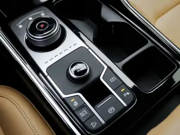 2022 Kia Sorento с пробегом 70 156 км