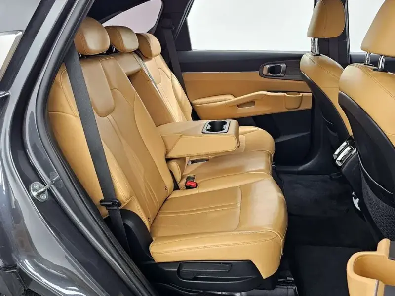 2021 Kia Sorento с пробегом 33 887 км