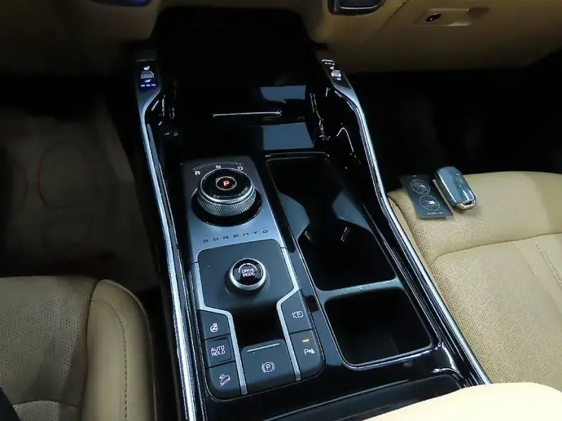 2023 Kia Sorento с пробегом 29 090 км