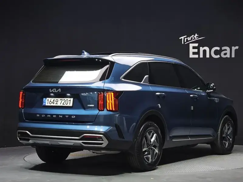 2022 Kia Sorento с пробегом 23 256 км