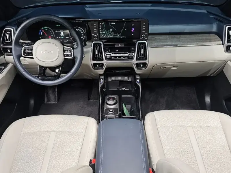 2022 Kia Sorento с пробегом 23 256 км