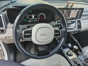 2022 Kia Sorento с пробегом 90 581 км