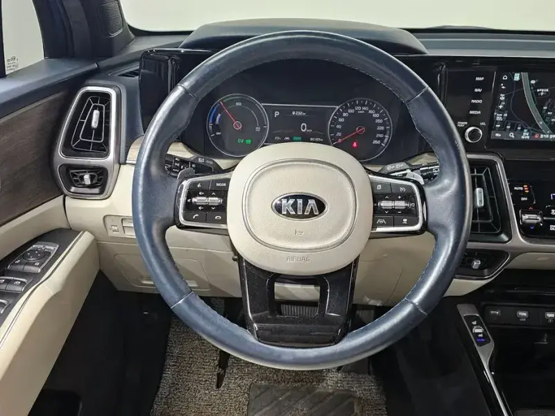 2021 Kia Sorento с пробегом 80 183 км