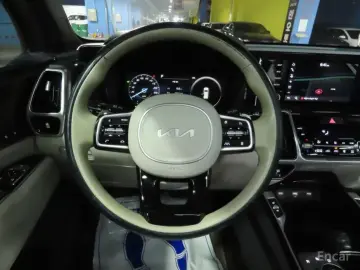 2022 Kia Sorento с пробегом 126 701 км