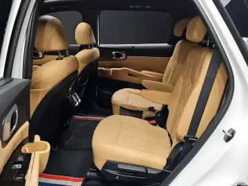 2023 Kia Sorento с пробегом 37 870 км