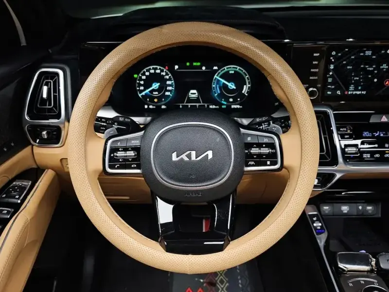 2023 Kia Sorento с пробегом 37 870 км