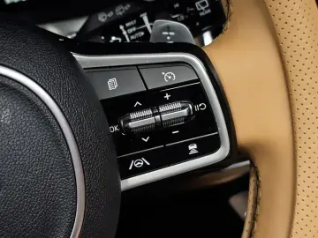 2023 Kia Sorento с пробегом 37 870 км