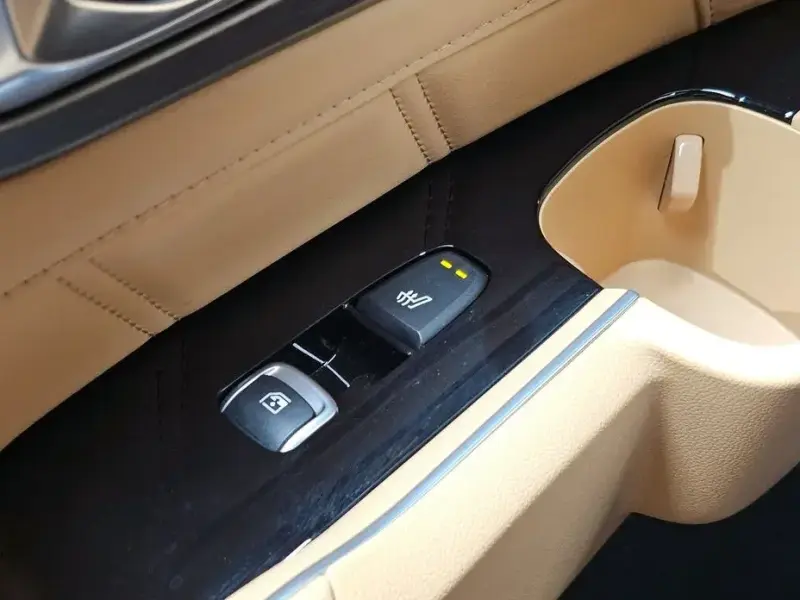 2023 Kia Sorento с пробегом 37 870 км