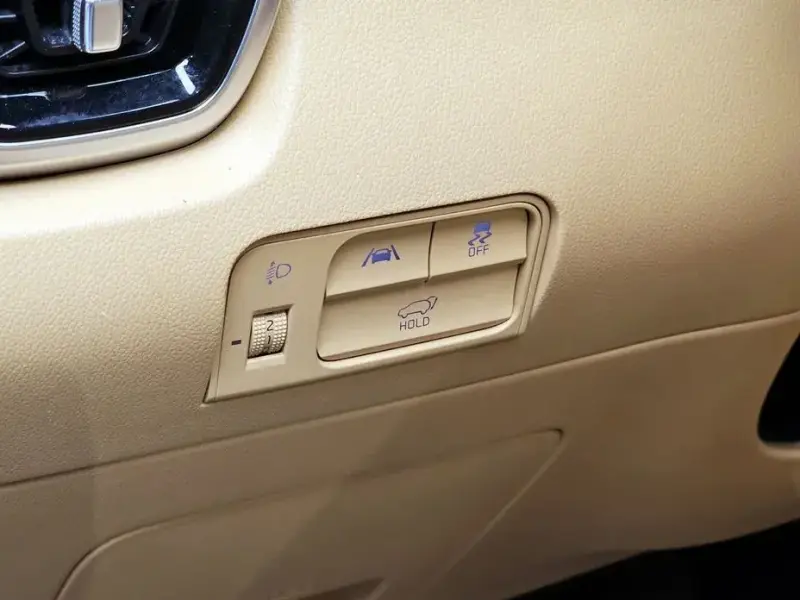 2023 Kia Sorento с пробегом 106 559 км