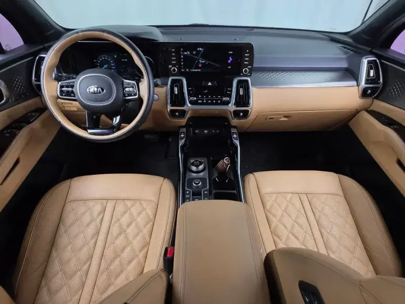 2021 Kia Sorento с пробегом 83 842 км