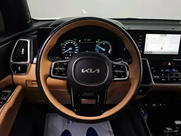 2023 Kia Sorento с пробегом 33 667 км