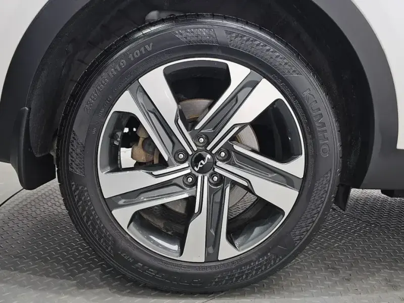2023 Kia Sorento с пробегом 69 237 км