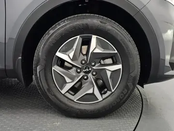 2023 Kia Sorento с пробегом 33 667 км