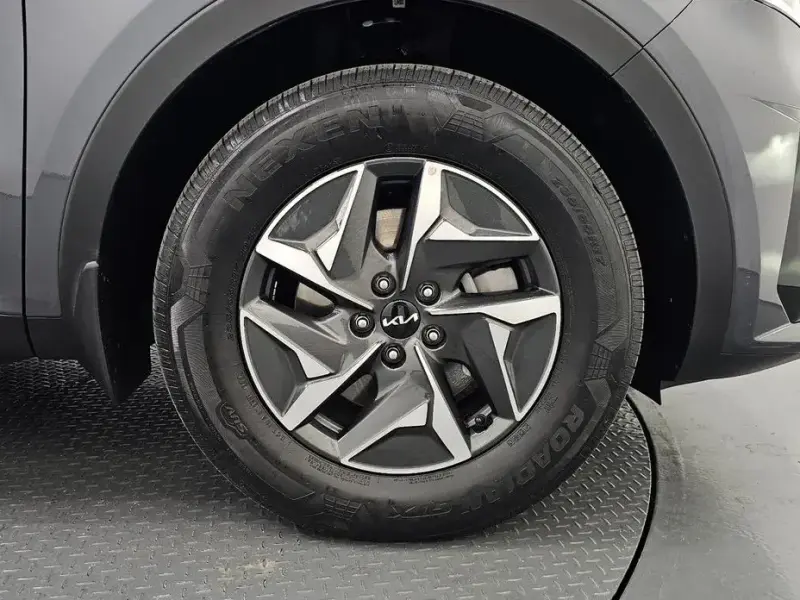 2023 Kia Sorento с пробегом 33 667 км