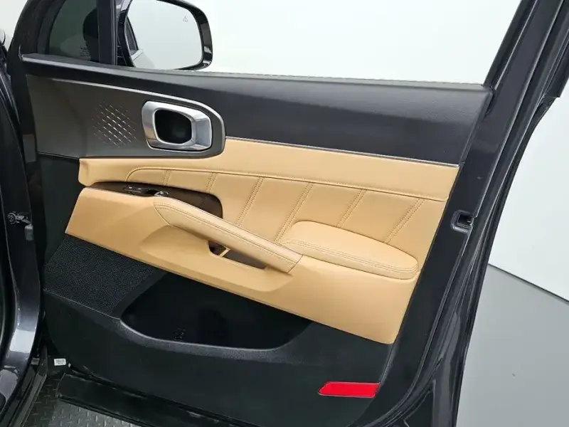 2023 Kia Sorento с пробегом 33 667 км