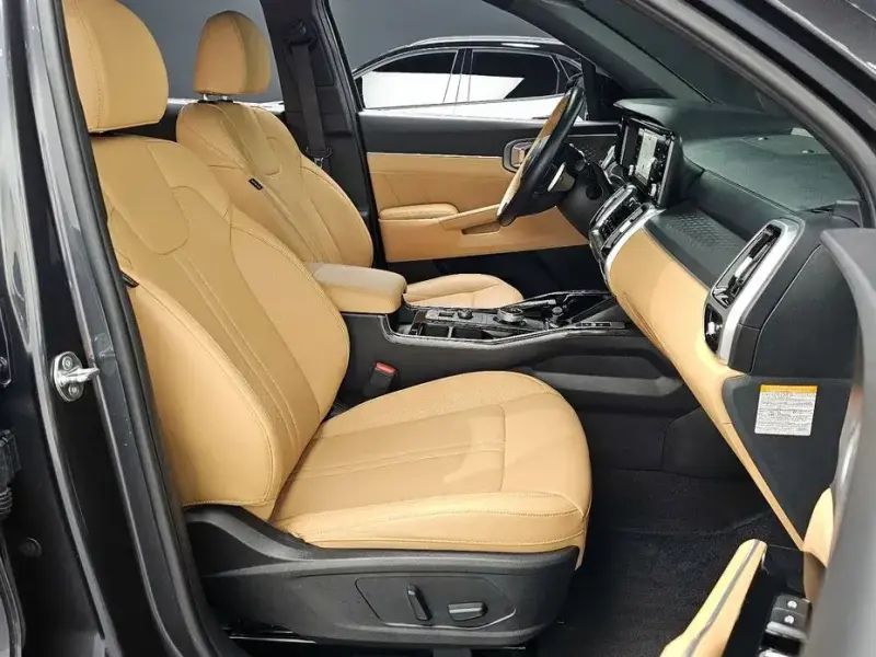 2023 Kia Sorento с пробегом 33 667 км