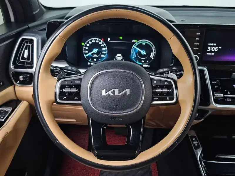 2023 Kia Sorento с пробегом 69 237 км