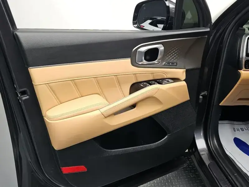 2023 Kia Sorento с пробегом 33 667 км