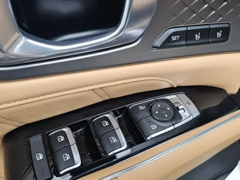 2023 Kia Sorento с пробегом 69 237 км