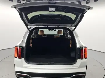 2023 Kia Sorento с пробегом 69 237 км