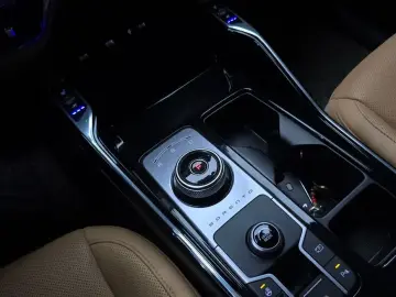 2023 Kia Sorento с пробегом 92 388 км